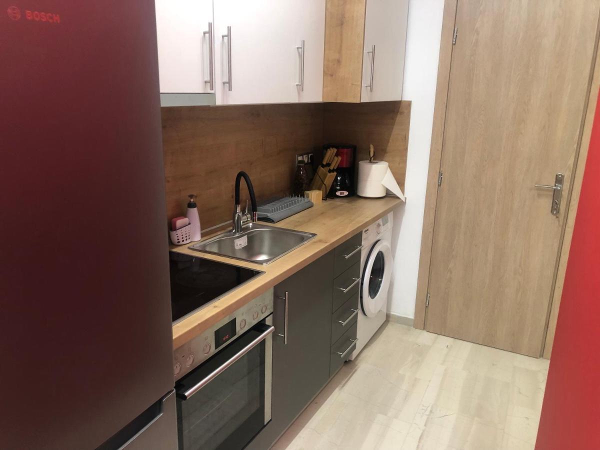 Royal Red Suite No 1, Piraeus Port Экстерьер фото