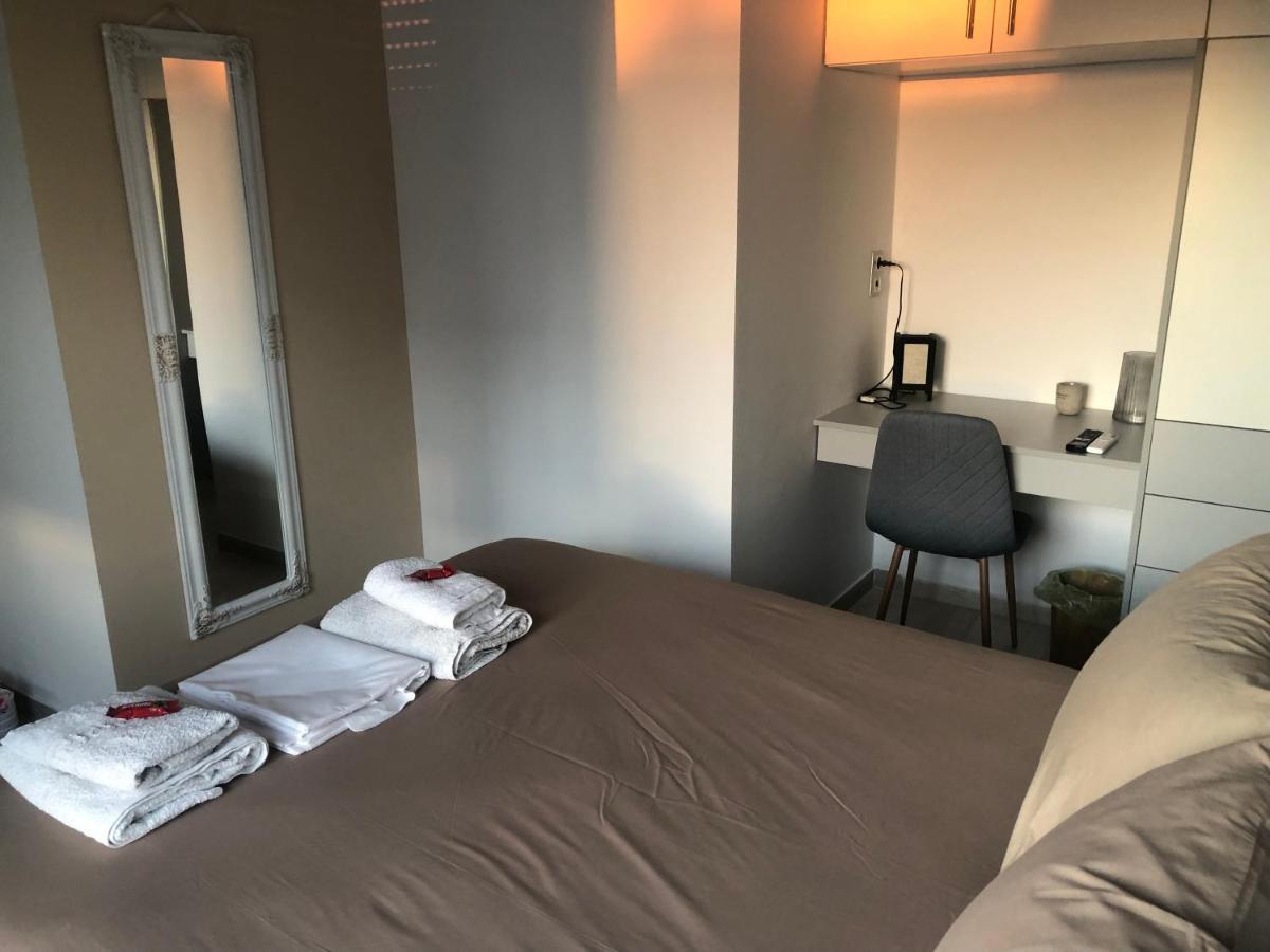 Royal Red Suite No 1, Piraeus Port Экстерьер фото